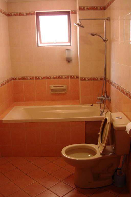 Dorcas Service Apartment - Marina Court Κότα Κιναμπαλού Εξωτερικό φωτογραφία