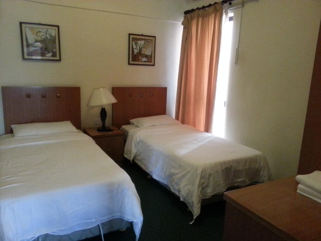 Dorcas Service Apartment - Marina Court Κότα Κιναμπαλού Εξωτερικό φωτογραφία