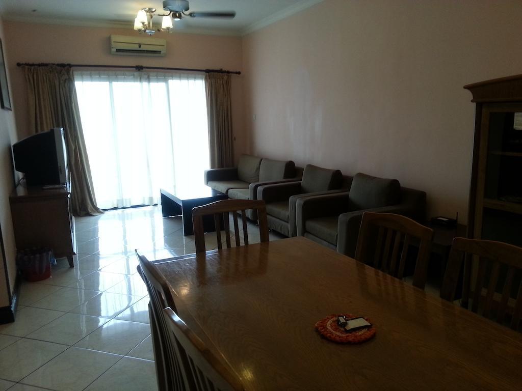 Dorcas Service Apartment - Marina Court Κότα Κιναμπαλού Εξωτερικό φωτογραφία